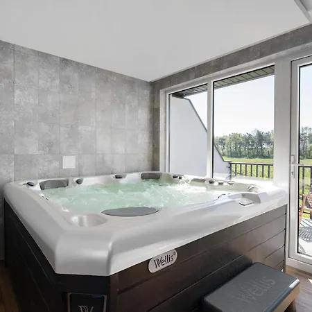 Cozy In With Sauna Nowecin