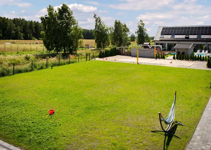 Cozy In With Sauna 公寓 Nowecin